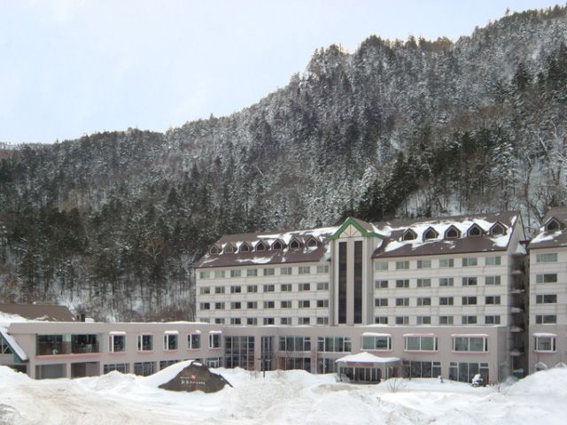 層雲峡温泉朝陽リゾートホテル 外観（冬）