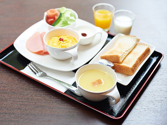 コンネホテル 朝食（パン）