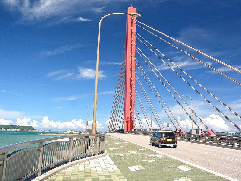 海中道路の端