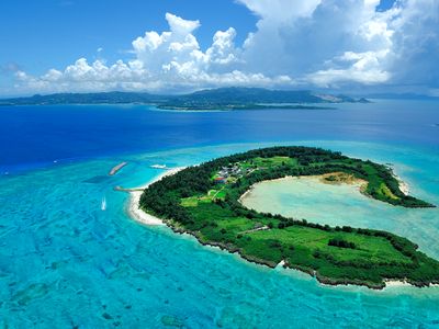 水納島（みんな島）日帰り海水浴付き沖縄格安ツアーイメージ