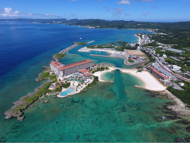 夏休み22 夏休みにおすすめの沖縄ツアー ビーチ プールへgo 東京発 沖縄旅行 沖縄ツアーならjalで行く格安旅行のジェイトリップ