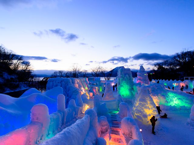 札幌ステイ & 支笏湖氷濤まつり観光日帰りバスツアーイメージ
