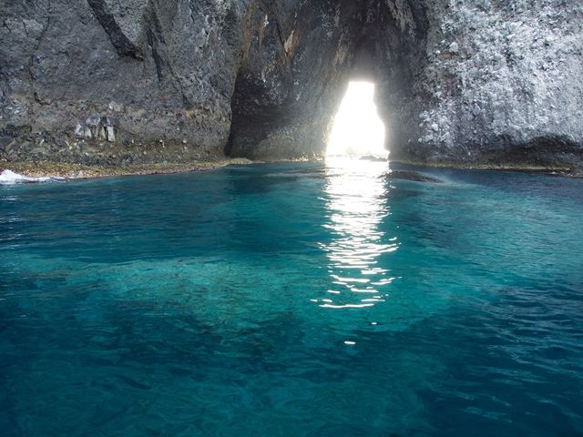 青の洞窟 海上クルージング付き 北海道旅行イメージ