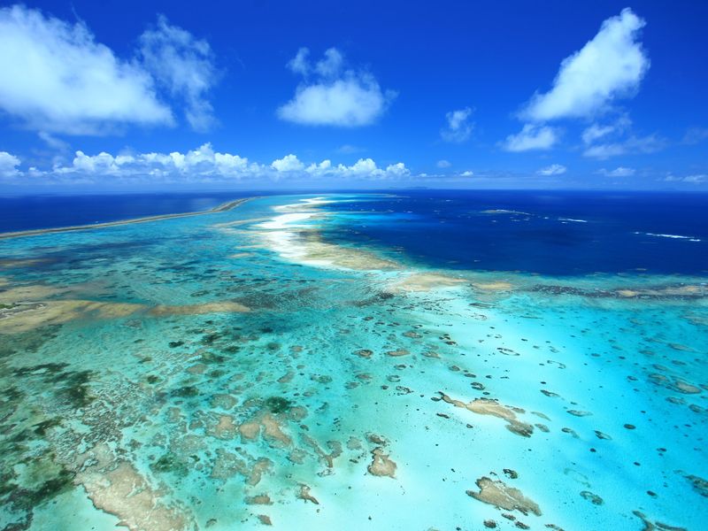 はての浜の青い海と白い砂