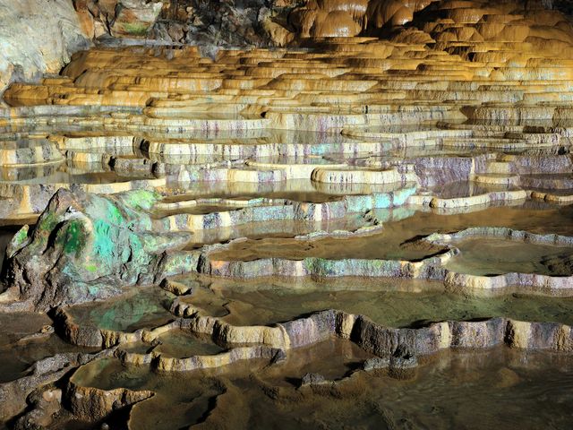 秋芳洞イメージ