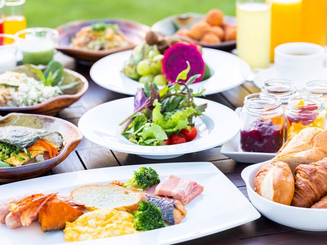 ホテルはすべて朝食・夕食付をご用意イメージ