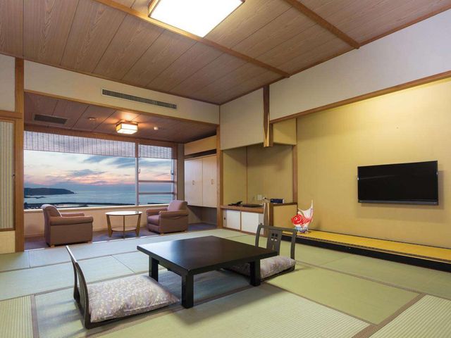 ホテルエリアワン番神岬 和室スタンダードルーム　12.5畳 + 広縁