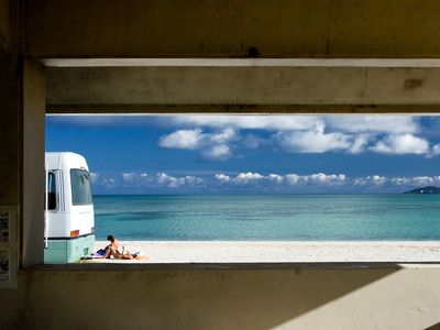 竹富島 グラスボート バス観光 水牛車 昼食なし 石垣島ドリーム観光 Tk 1 東京出発 1日間 J Tripオプショナルツアー 竹富島 グラスボート バス観光 水牛車 昼食なし 石垣島ドリーム観光 Tk 1 東京出発 1日間 J Tripオプショナルツアー