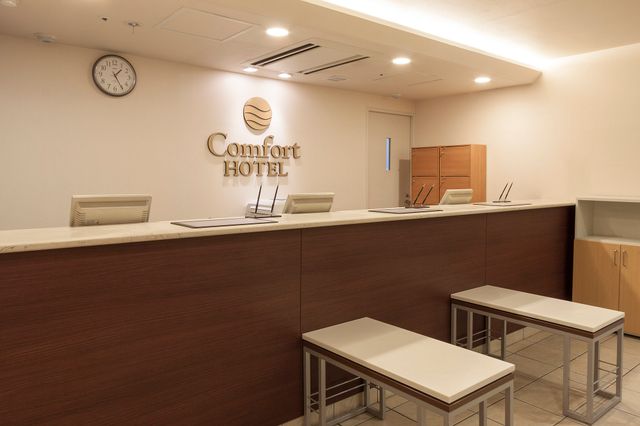コンフォートホテル横浜関内 フロント