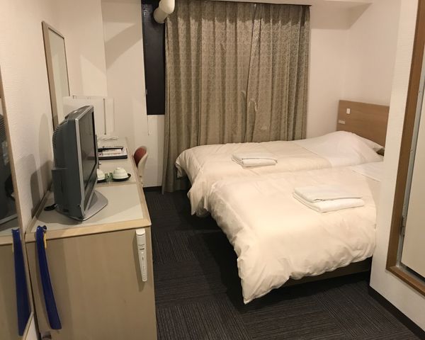 ■札幌オリエンタルホテル■ セミツインルーム　16㎡　ベッド幅92㎝