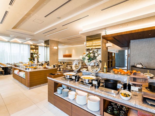 ホテルJALシティ札幌中島公園 北海道の美味しい食材を使った、種類豊富な朝食ブッフェをご用意しております。