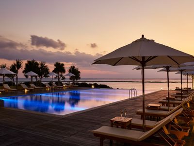 感動の絶景！久米島のオーシャンビューホテルイメージ