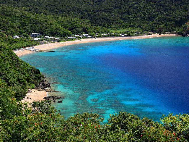 須子茂海岸（加計呂麻島）イメージ