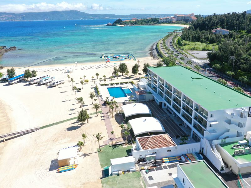 KARIYUSHI LCH RESORT on The Beach