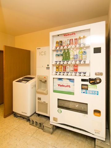 ハイパーイン高松駅前 自販機