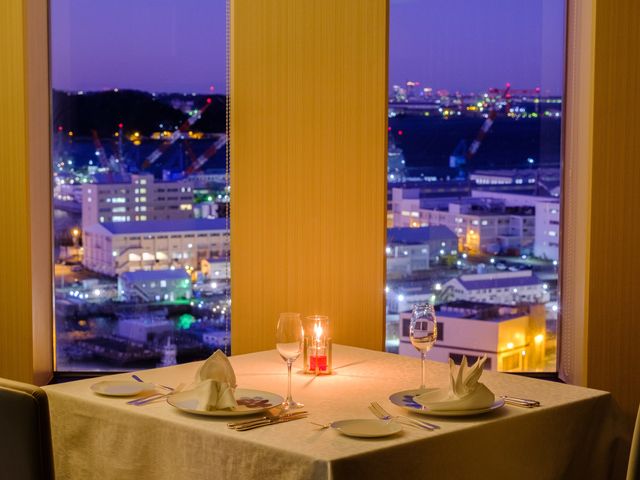 メルキュールホテル横須賀 レストラン　夜景