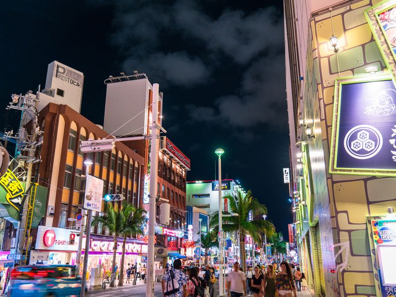那覇・国際通りの夜景