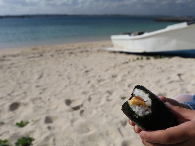 コンビニエンスストアで朝食イメージ