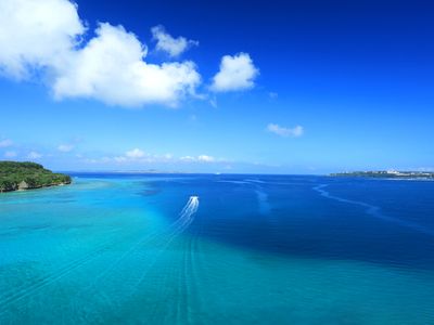 地図・エリアから選ぶ沖縄旅行イメージ