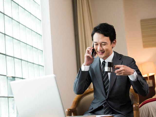 ホテルは1泊ずつ<br />
選べますイメージ