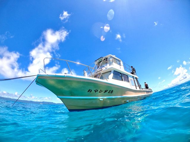 大型ダイビング専用ボートでご案内!!イメージ
