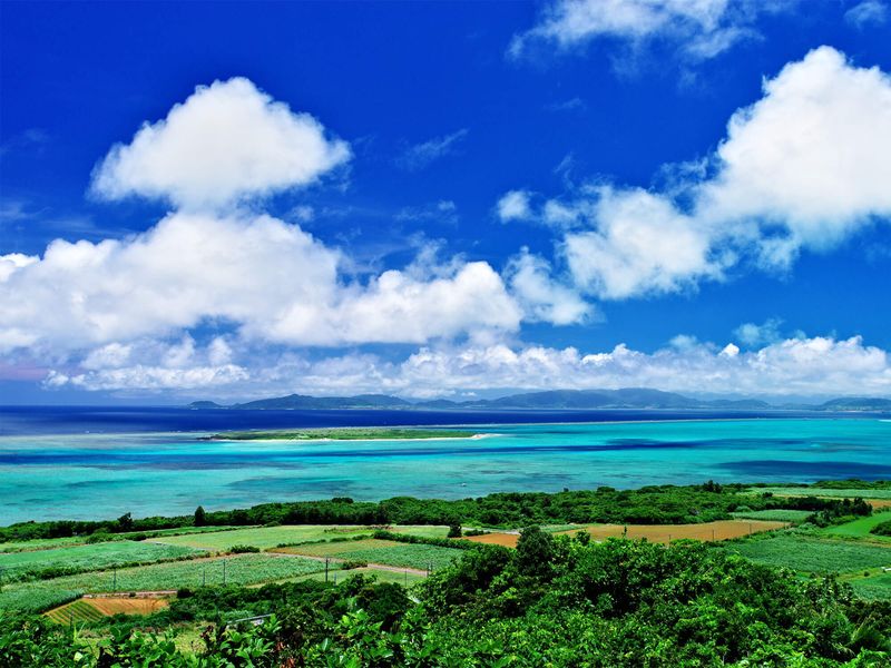 春〜初夏は海遊びと島めぐりのバランスが良い
