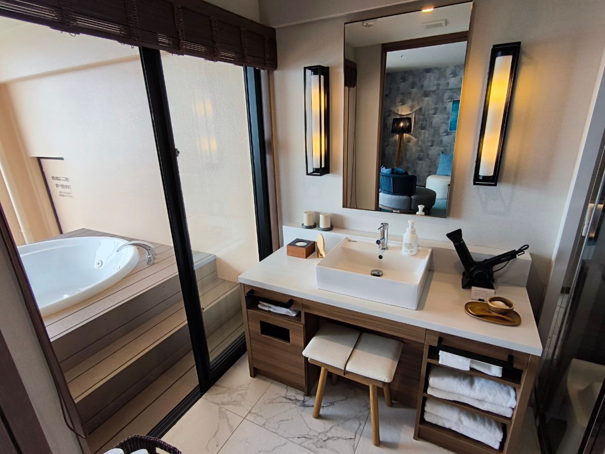 AQUASENSE Hotel & Resort - 宿泊予約・飛行機付き予約｜価格が魅力！