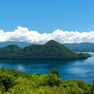 洞爺湖絶景&温泉コース|カルデラ湖と有珠山の大パノラマイメージ
