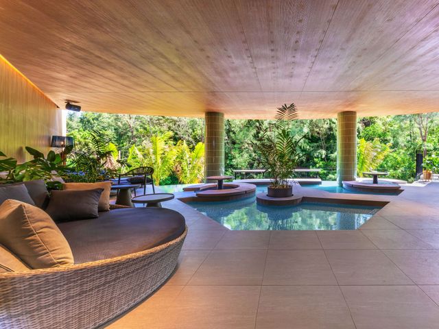 TWIN-LINE HOTEL YANBARU OKINAWA JAPAN ヤンバルフォレストラウンジ（アネックス棟2階）