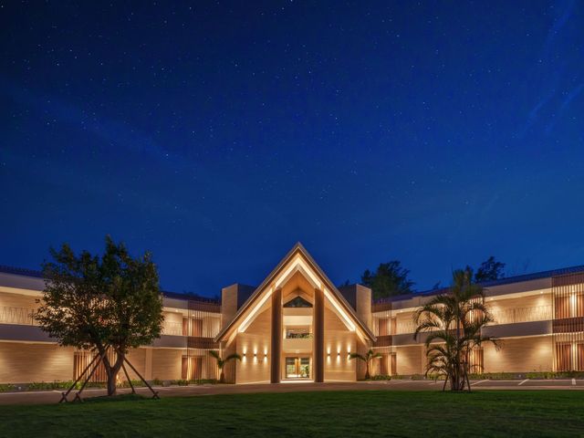 TWIN-LINE HOTEL YANBARU OKINAWA JAPAN アネックス棟（外観）