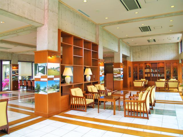 専用カウンターでのチェックインイメージ