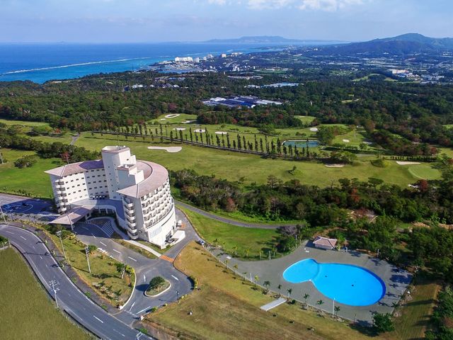 ANAクラウンプラザリゾート沖縄うるまヒルズ 外観