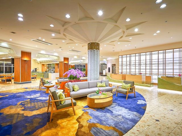 ANAクラウンプラザリゾート沖縄うるまヒルズ ロビー