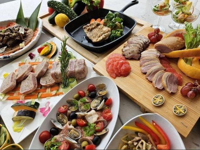 ANAクラウンプラザリゾート沖縄うるまヒルズ 夕食イメージ