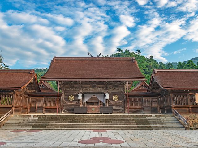 ③本殿に参拝（ご本殿・大国主大神）イメージ