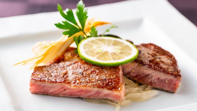 別府温泉　灯りの宿　燈月 おおいた和牛ステーキ