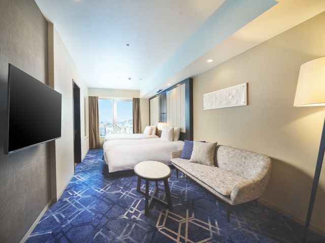 リーガロイヤルグラン沖縄 【2024年改装客室】スタンダードフロア　ベイサイドビューバスツイン35㎡ 一例