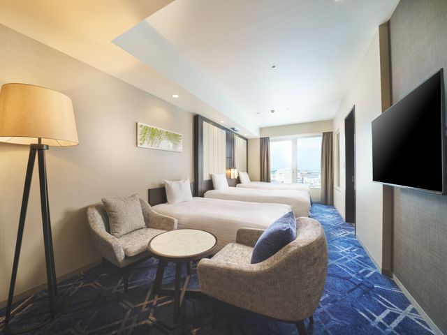 リーガロイヤルグラン沖縄 【2024年改装客室】スタンダードフロア　ベイサイドビューバスツイン35㎡ 3名利用時一例