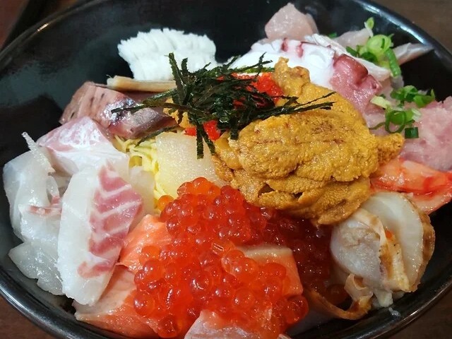 海鮮丼 大漁