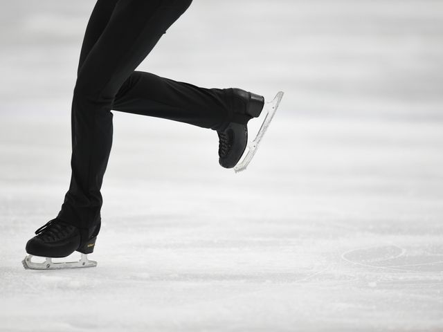 ユーリ!!! on ICE<br />
飯塚アイスパレス・福岡空港などイメージ