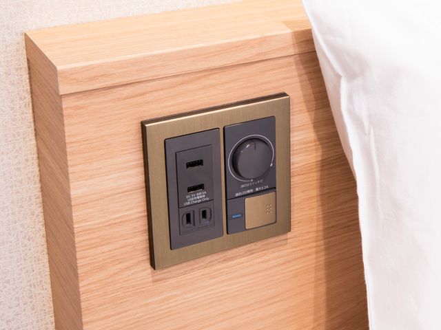 ベッセルホテル広島平和大通り 枕元スウィッチ