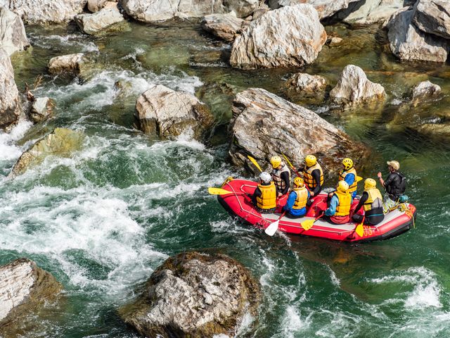 【徳島県】吉野川でラフティングイメージ