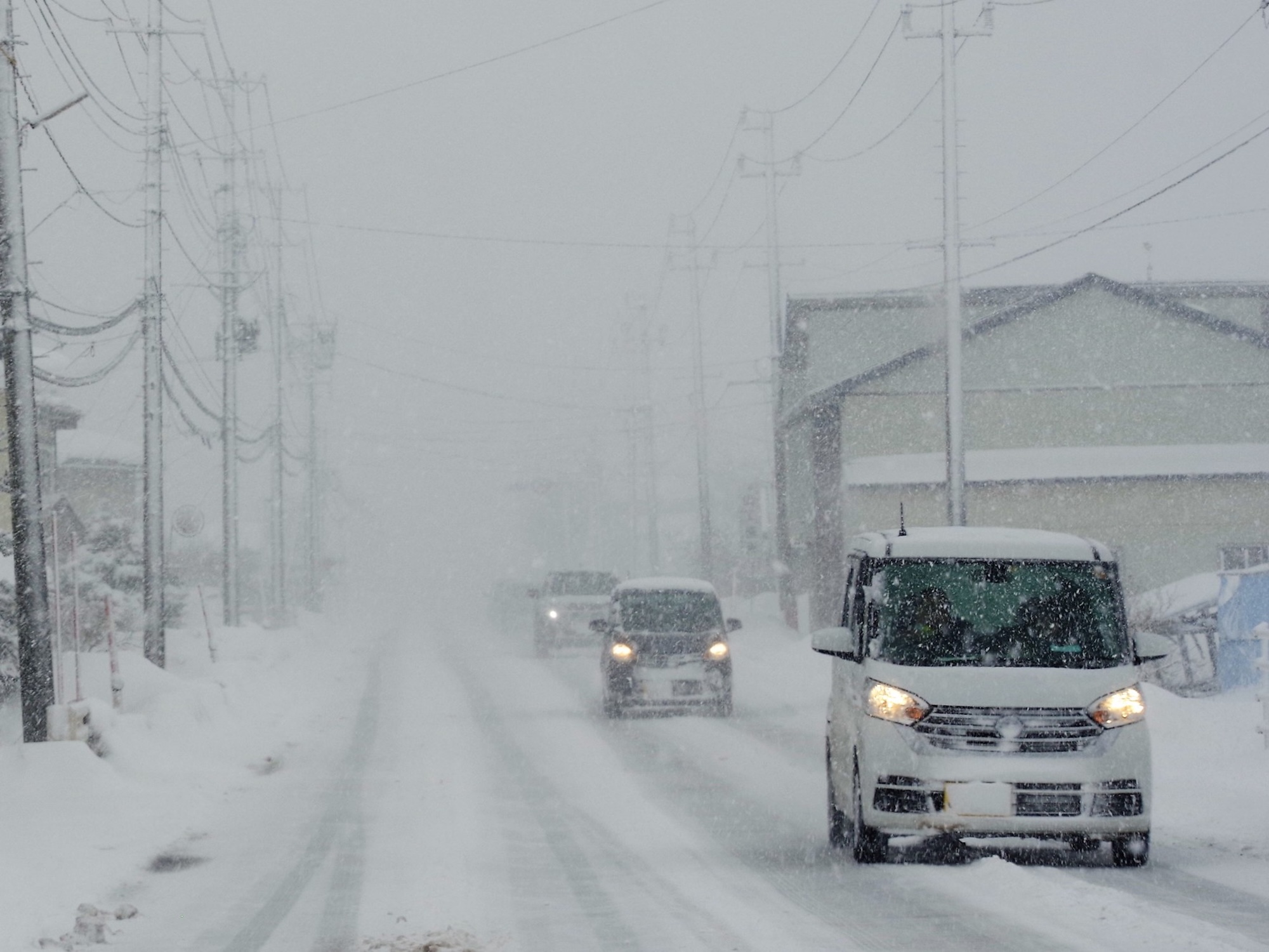 北海道冬道イメージ