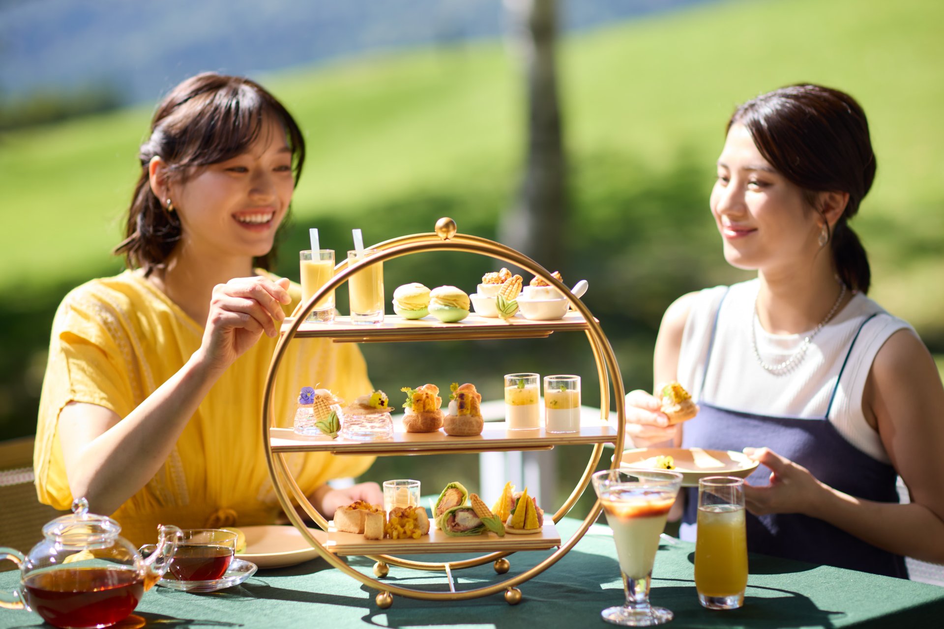 女子旅でとうきびアフタヌーンティーを楽しむ