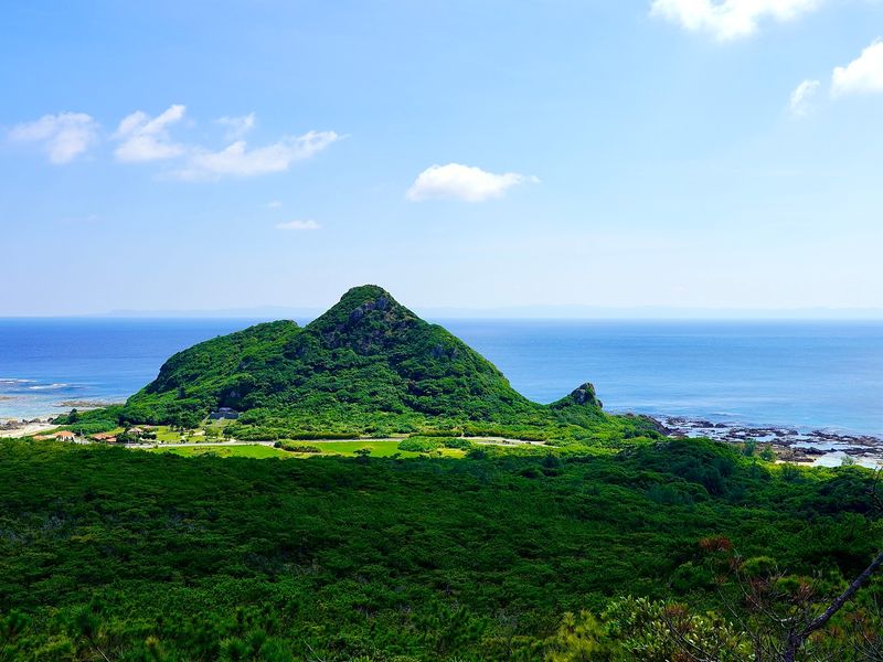 伊是名島
