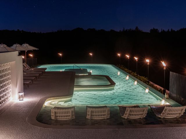 BLISSTIA SUITES＆RESORT 沖縄恩納村 インフィニティプール（夜）