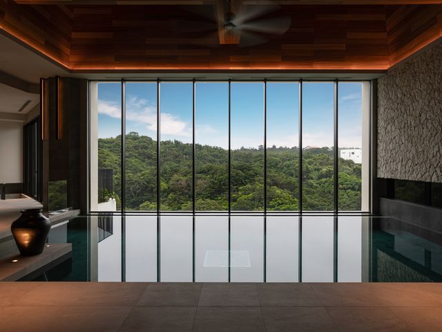 インドアプールの画像