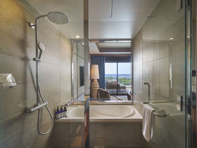 BLISSTIA SUITES＆RESORT 沖縄恩納村 スーペリアスイート（バスルーム）